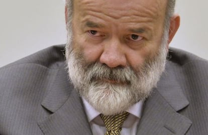 Vaccari durante sessão da CPI da Petrobras em abril.