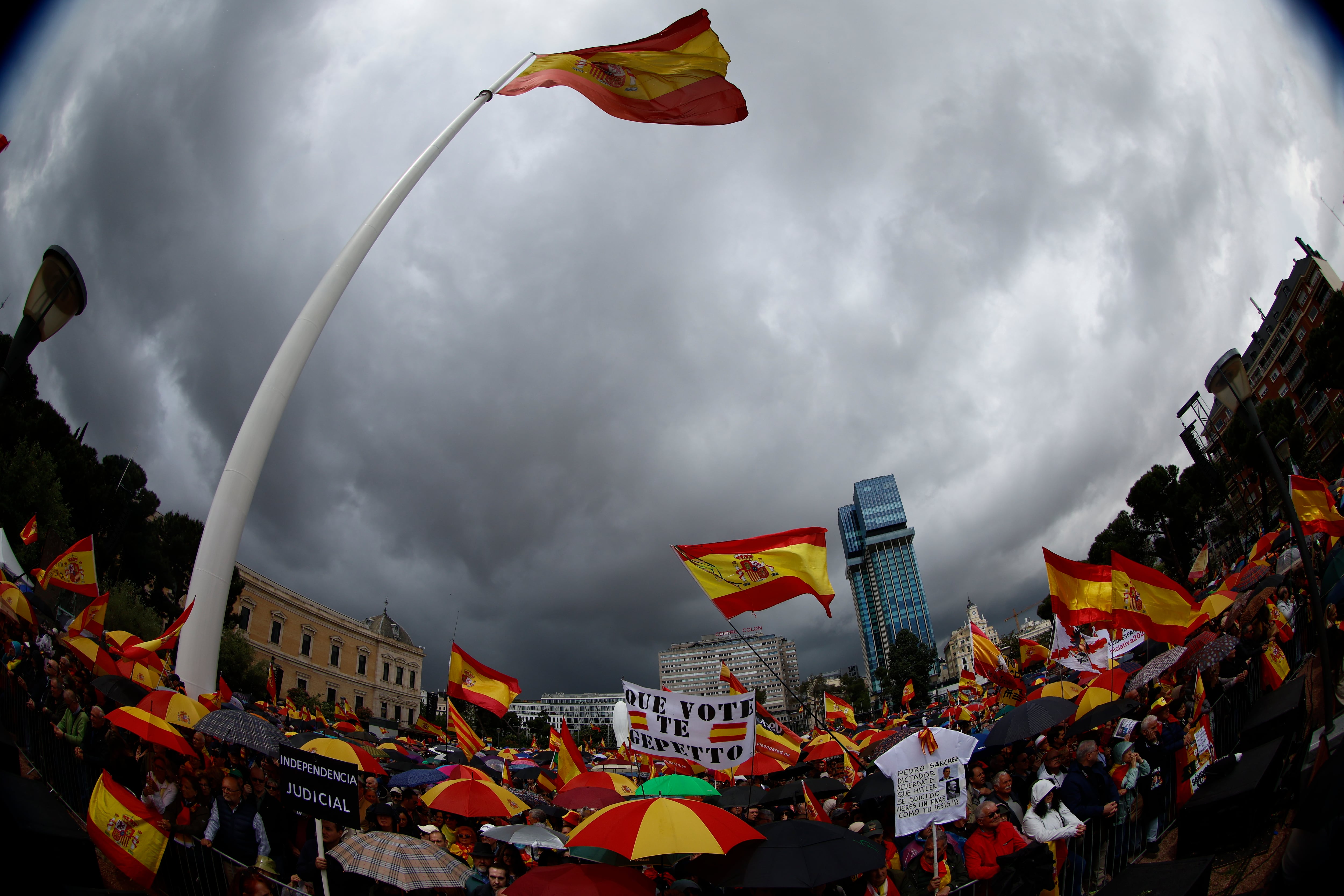 The relationship with Vox adds to the list of unsolved dilemmas of the PP | Spain
