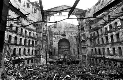 El Liceo de Barcelona, tras el incendio de 1994.