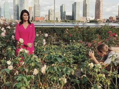 Luisa Dörr fotografa a embaixadora americana nas Nações Unidas, Nikky Haley, com um Iphone 7 Plus