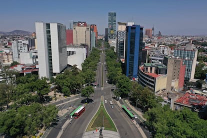 Vista del Paseo de la Reforma, en Ciudad de México, este lunes.