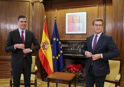 Reunión entre el Presidente del Gobierno, Pedro Sánchez y el lider de la oposición, Alberto Nuñez Feijoo, en el Congreso de los Diputados. Jaime Villanueva.