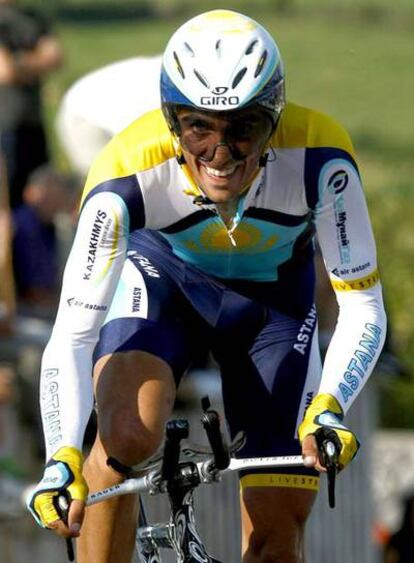 Contador, durante la contrarreloj de ayer.