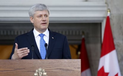 El primer ministro Stephen Harper tras convocar elecciones el 19 de octubre