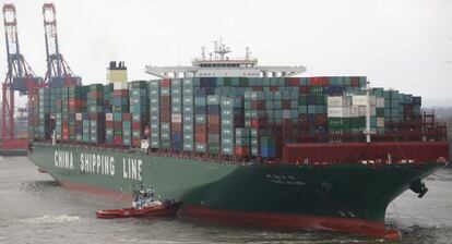 El barco contenedor m&aacute;s grande del mundo, el CSCL Globe. 