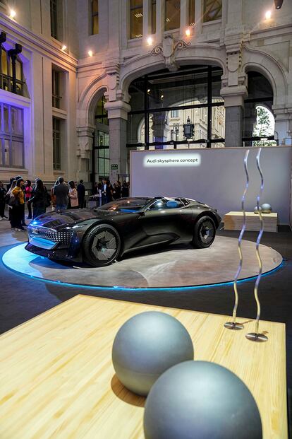 El impresionante Audi skysphere concept echó a volar la imaginación de los asistentes.