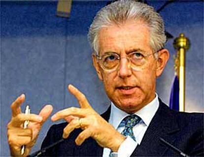 Mario Monti, en la conferencia de prensa que ofreció en la sede de la Comisión en Bruselas.