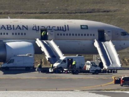 La Guardia Civil no encuentra bombas en el avión saudí