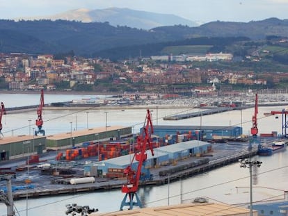 El Puerto de Bilbao, un termómetro en la situación de las exportaciones.