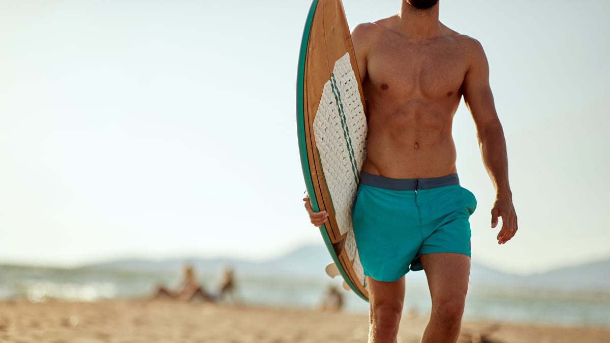 De Quicksilver a Tommy Hilfiger: 4 bañadores de marca para hombre en oferta