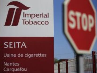 Entrada a la fabrica de Imperial Tobacco en Nantes.