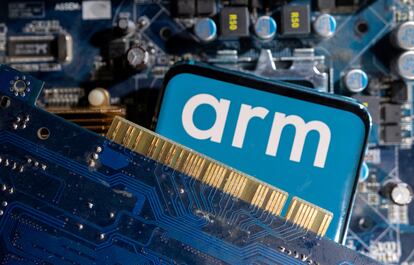 Logo de Arm.