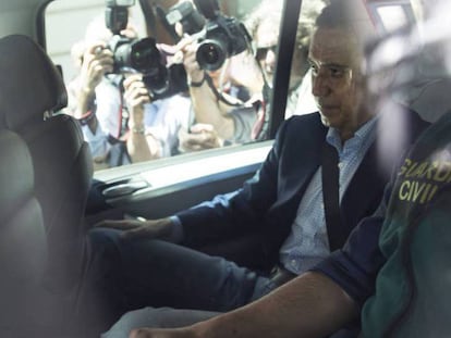 Eduardo Zaplana, cuando fue detenido el 22 de mayo de 2018 en su casa de Valencia, que fue registrada.