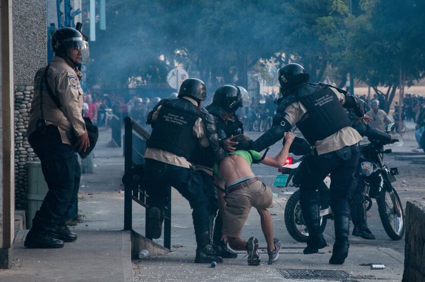 La oposición al chavismo se reorganiza en la nueva Venezuela | EL PAÍS ...