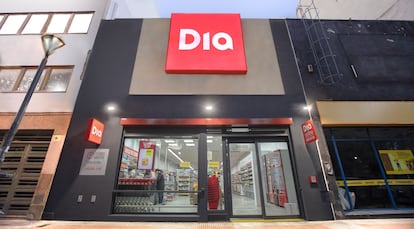 Exterior de una tienda de Dia en Brasil.