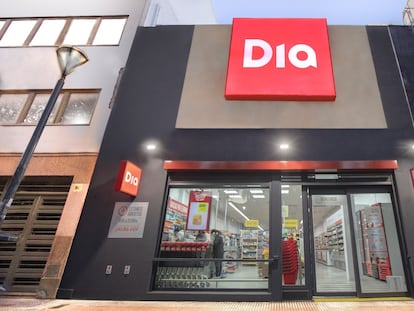 Exterior de una tienda de Dia en Brasil.