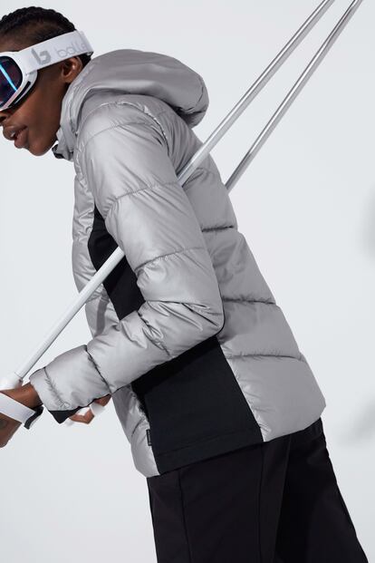 Las nuevas chaquetas de Oysho Sport también hacen alarde de una tecnología revolucionaria. Están confeccionadas con PrimaLoft®, un tejido ultraligero, resistente al agua, que conserva la temperatura corporal.