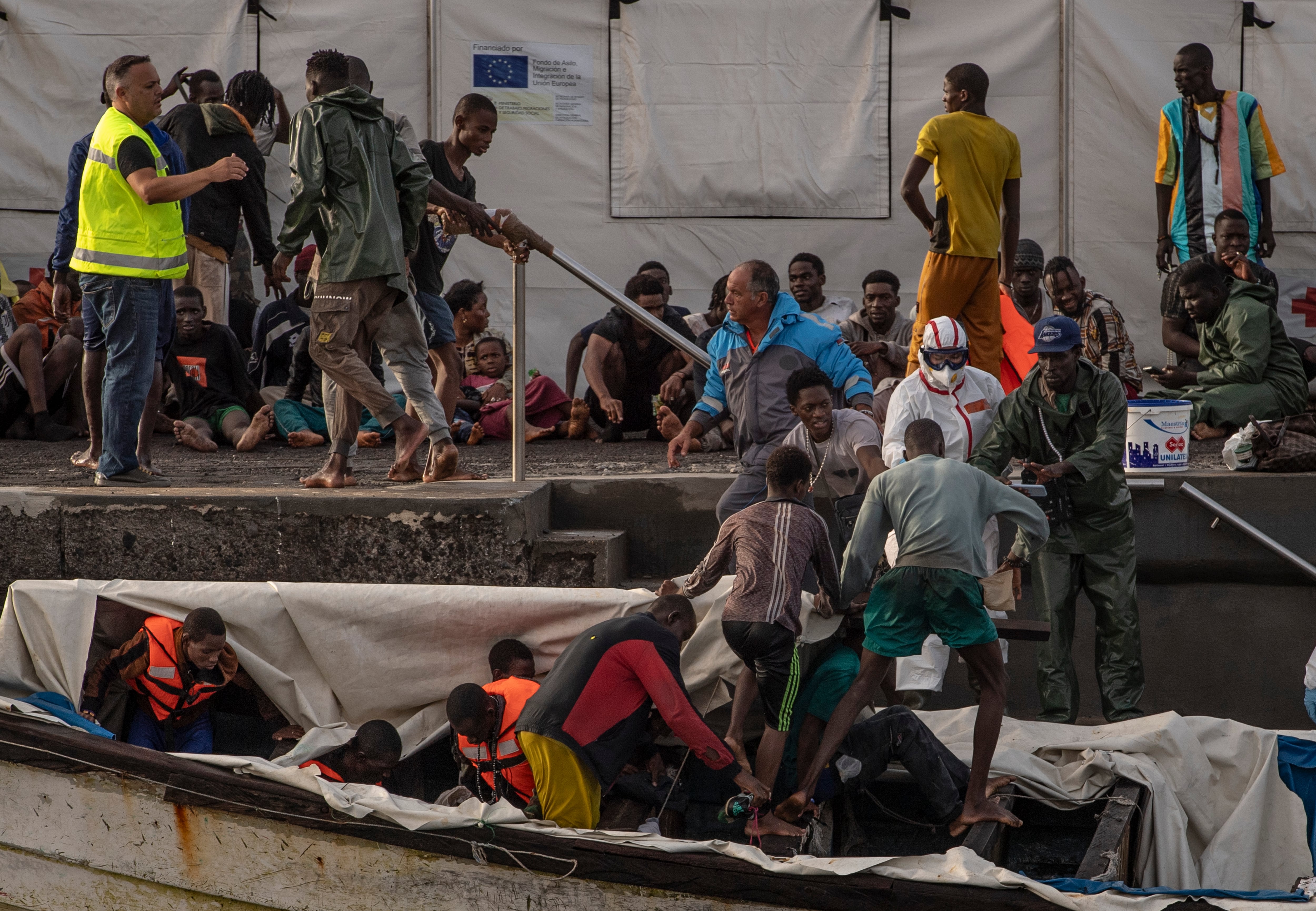 La Fiscalía acusa al Gobierno canario de discriminar a los menores migrantes por su origen