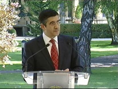 Patxi López afirma que su pacto por el cambio con el PP "tiene vocación de durar"