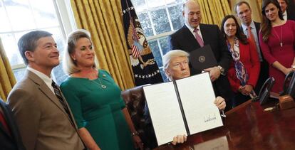 Donald Trump, en la firma del decreto