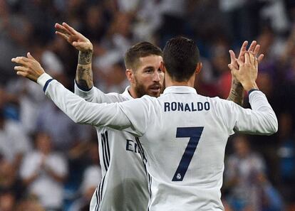 Sergio Ramos celebra el gol marcado con Cristiano Ronaldo. 