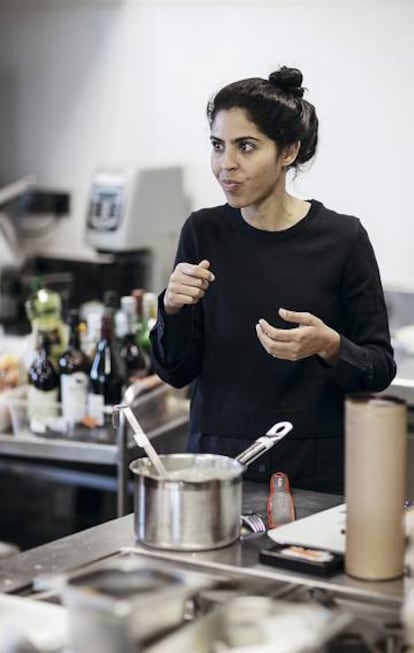 Bela Gil, en la cocina del Basque Culinary Center, donde impartió una conferencia durante el congreso Diálogos de Cocina, organizado por Andoni Luis Aduriz.