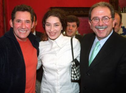 Miguel Ríos, Estrella Morente y José Moratalla, ayer, en Granada.