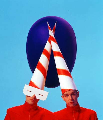 Retrato promocional del grupo Pet Shop Boys.