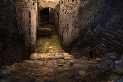 Vicus Caprarius, las ruinas subterráneas del aljibe que abastecía de agua a la antigua Roma y la Fontana de Trevi.