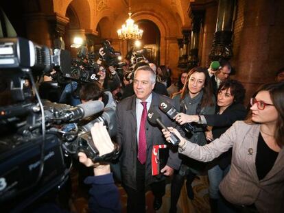 Pere Navarro a su salida de la reunión en el Parlament en la que ha rechazado hacer declaraciones,