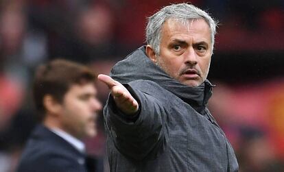 José Mourinho, en un partido como técnico del Manchester United en octubre de 2017.