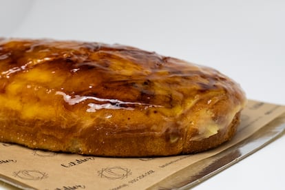 La coca de torrija de L'Atelier.