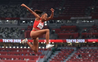 La española Ana Peleteiro consigue entrar en la final olímpica de triple salto tras conseguir en la ronda clasificatoria la mejor marca española de la historia al aire libre: 14,62 metros.