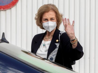 Doña Sofía, el pasado día 23 en su  visita el Banco de Alimentos del Segura (Murcia.