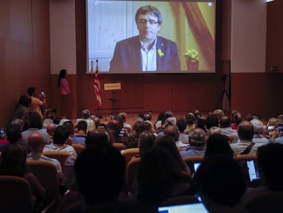 Carles Puigdemont durante la presentación de su partido ayer en Barcelona. 