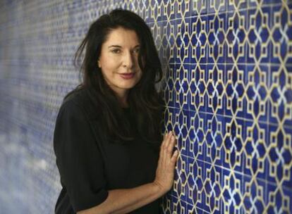 La artista serbia Marina Abramovic en Gijón tras presentar una videoinstalación.