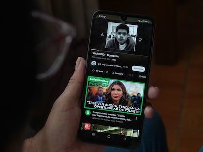 Anuncio de Youtube en el que se ve a Kristi Noem promover la autodeportación a inmigrantes en Estados Unidos