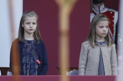 Leonor y Sofía, en un acto oficial.