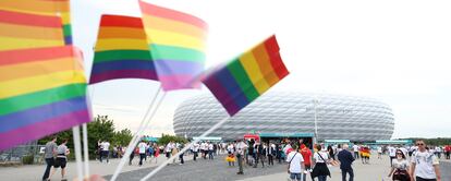 El estadio del Allianz Arena no se iluminó con la bandera LGTBIQ+ por prohibición de la UEFA.