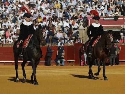 Paseíllo en la Maestranza de Sevilla.