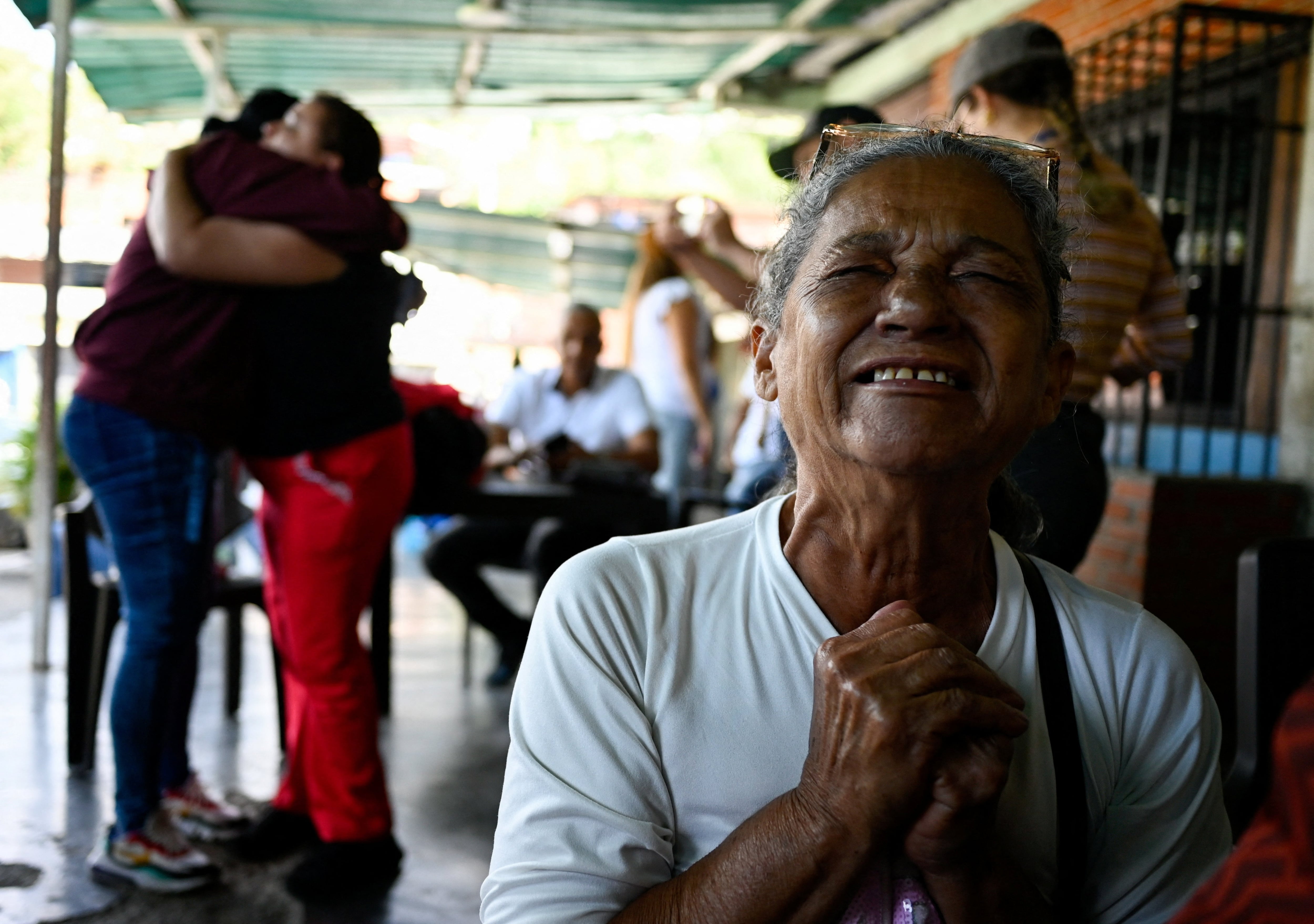 Los familiares de los presos políticos siguen a la espera de las excarcelaciones anunciadas por Venezuela