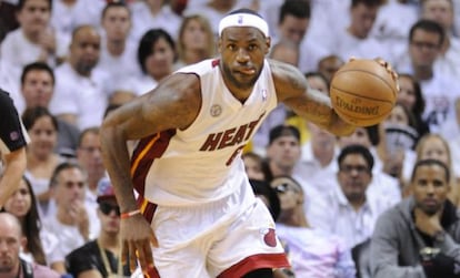 LeBron, en un partido ante Indiana.