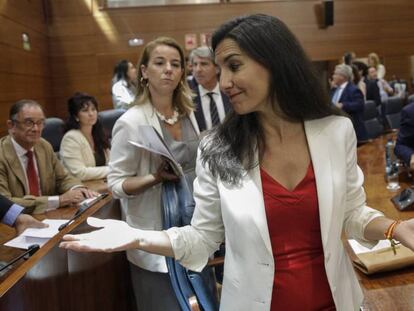 Rocío Monasterio, de Vox, en la sesión de investidura de Isabel Díaz Ayuso como presidenta de Madrid, en agosto de este año.