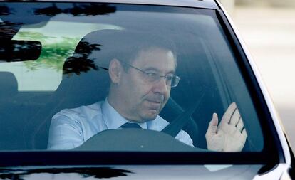 Josep Maria Bartomeu, llegando este lunes a la ciudad deportiva.