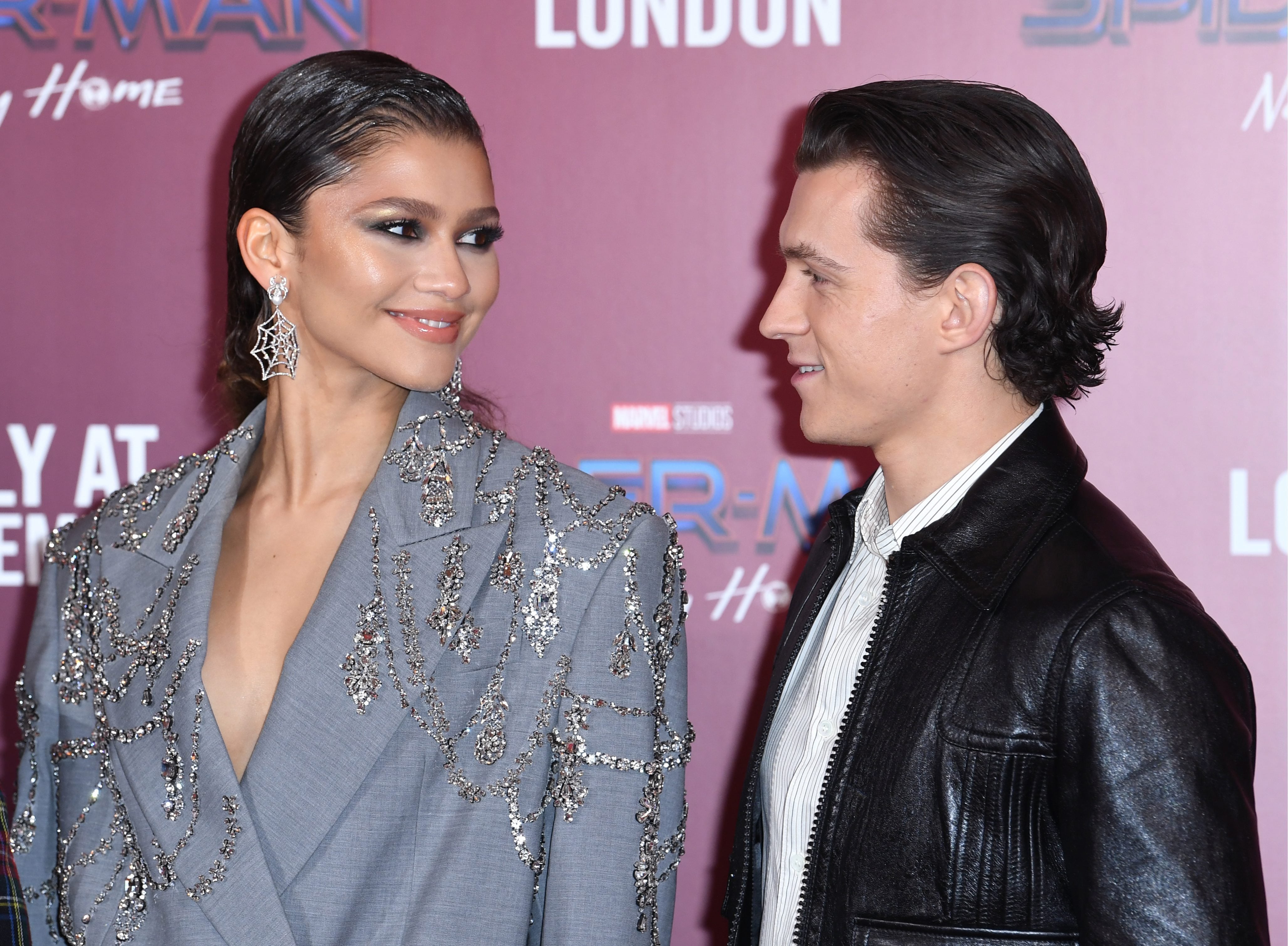 Zendaya y Tom Holland se han comprometido: el anillo de los Globos de Oro dio el chivatazo