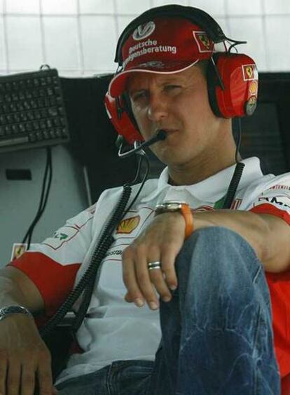 Schumacher, en el centro de Ferrari en el Gran Premio de Canadá.