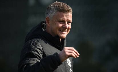 Solskjaer durante el entrenamiento previo al partido ante el Barça.