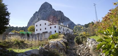 El cauce del río Guadalete, desviado para la construcción de viviendas.