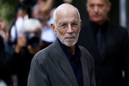 El director de cince Gabriele Salvatores a su llegada al Armani/Teatro de Milán, este sábado. 