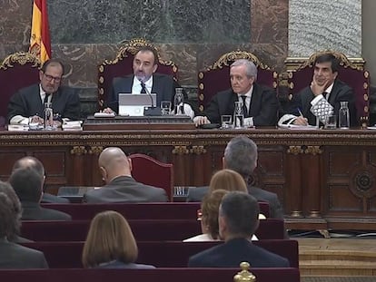 Imagen de la señal institucional del Tribunal Supremo durante la última jornada del juicio del procés. 